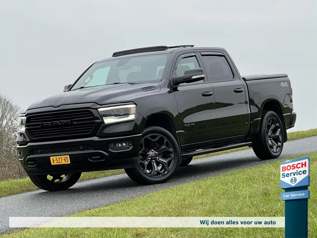 Dodge Ram 1500 5.7L V8 400PK 4x4 Big Horn / Pano / Org NL / 322L LPG / Crew Cab / Stoel/Stuur verwarming / Trekhaak / Carplay / Camera