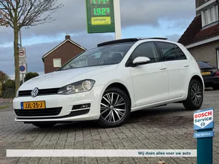 Volkswagen Golf 1.2 TSI Comfortline / Pano / Stoelverwarming / Navi / Bleutooth / Cruise / Pdc / Lichtmetaal