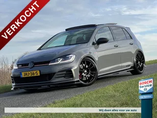 Volkswagen Golf 7.5 2.0 TSI GTI TCR 500PK / Pano / REVO Air Intake / Carbon Stuur / KW V3 Schroefset / Custom Alcantara delen / ESX Custom Audio / Dcc / Keyless