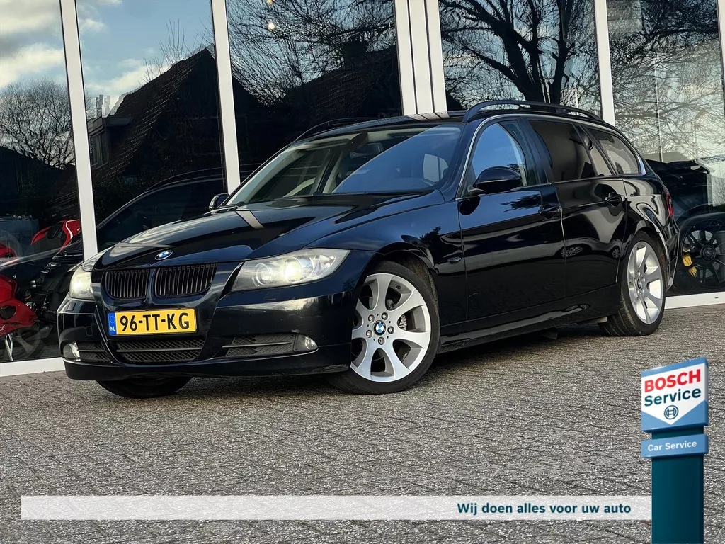 BMW 3-Serie 325i M-Sport / Nieuwe APK