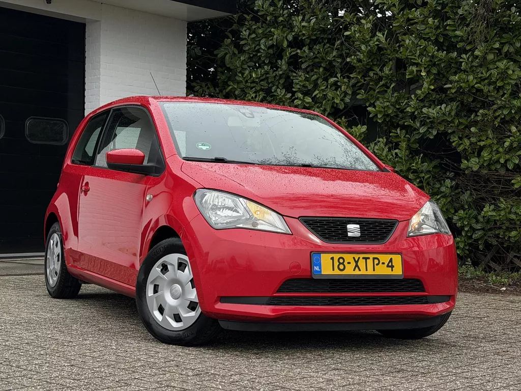 Seat Mii 1.0 44KW / Airco / Navigatie / Bluetooth / Nieuwe APK