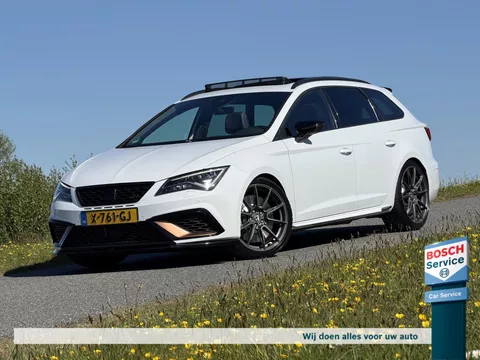 Seat Leon  - ST 2.0 TSI CUPRA 4DRIVE 355PK Performance / Pano / KW Schroefset / R600 intake / Virtual Cockpit / Beats Sound / Brembo / Trekhaak / Keyless