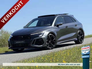 Audi Rs3 2.5 TFSI 400PK Quattro / Pano / Keramisch / Head-up / B&O / Schaalstoelen / Memory / Keyless / Carplay / Camera