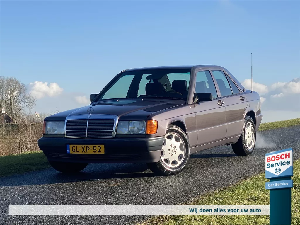 Mercedes 190-Serie 1.8 E AIRCO! / DAKJE / ONDERHOUDS HISTORIE / ORIGINEEL NL! / ARMSTEUN / TOERENTELLER /