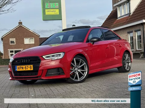 Audi A3 Limousine 2.0 TFSI Quattro 300PK / S3 Uitgevoerd / Pano / Schaalstoelen / Virtual Cockpit / Maxton / Keyless / Navi / Custom uitlaat / Stoelverwarming /19*Inch