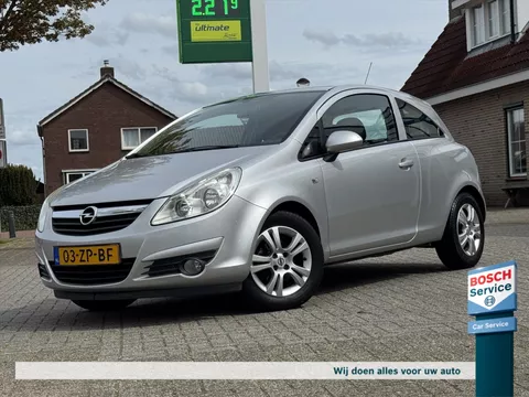 Opel Corsa 1.2 16V Clima / Cruise / Lichtmetaal / Nieuwe APK