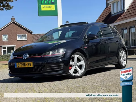 Volkswagen Golf 7 2.0 TSI GTI 220PK / Pano / Leder / Camera / Keyless / Led / Stoelverwarming / Navi / Cruise / Clima / Mistlampen