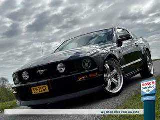 Ford Mustang 4.6 V8 GT / Ford racing uitlaat / Stoelverwarming / Leer / Airco / Automaat /