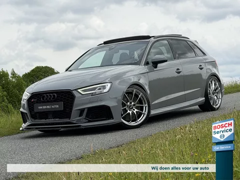 Audi Rs3 2.5 TFSI Quattro MTR700 / R8 Keramisch / TTE700 / Pano / KW Schroefset / 19* O.Z / Schaalstoelen / Virtual Cockpit / B&O / Keyless / Carbon Stuur