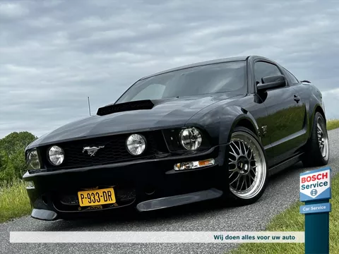 Ford Mustang GT 4.6 V8  Borla uitlaatsysteem / cruise / leer / bbs velgen / airco / glass coating auto