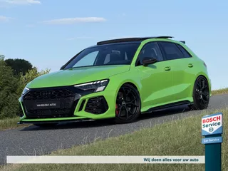 Audi Rs3 2.5 TFSI 400PK Quattro / Hulk / Pano / Keramisch / B&O / Full Maxton / Schaalstoelen / Memory / Keyless / Carplay / Camera / Carbon / Side Assist