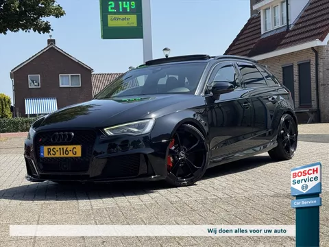 Audi Rs3 2.5 TFSI 367PK Quattro / Keramisch / Pano / Eventuri / Schaalstoelen / Keyless / B&O / Camera / 19*Rotor / Led / Stoelverwarming