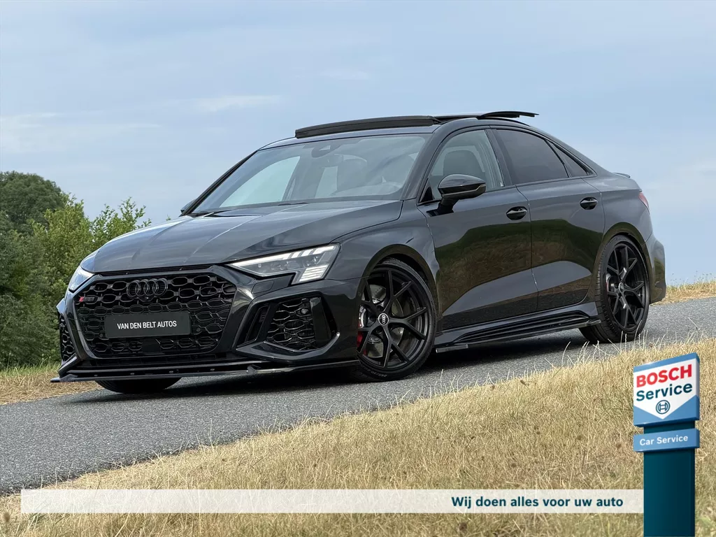 Audi Rs3 2.5 TFSI 400PK Quattro / Pano / Head-up / Bang&Olfsen / Incl BTW / Memory / Schaalstoelen / Full Maxton / Keyless / Camera / Carplay / Cobra