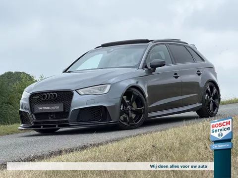 Audi Rs3 2.5 TFSI 367PK Quattro / Pano / Carbon Led stuur / Schaalstoelen / Sterrenhemel / Full Maxton / B&O / Camera / Keyless / 19* Rotor / Acc / Dcc