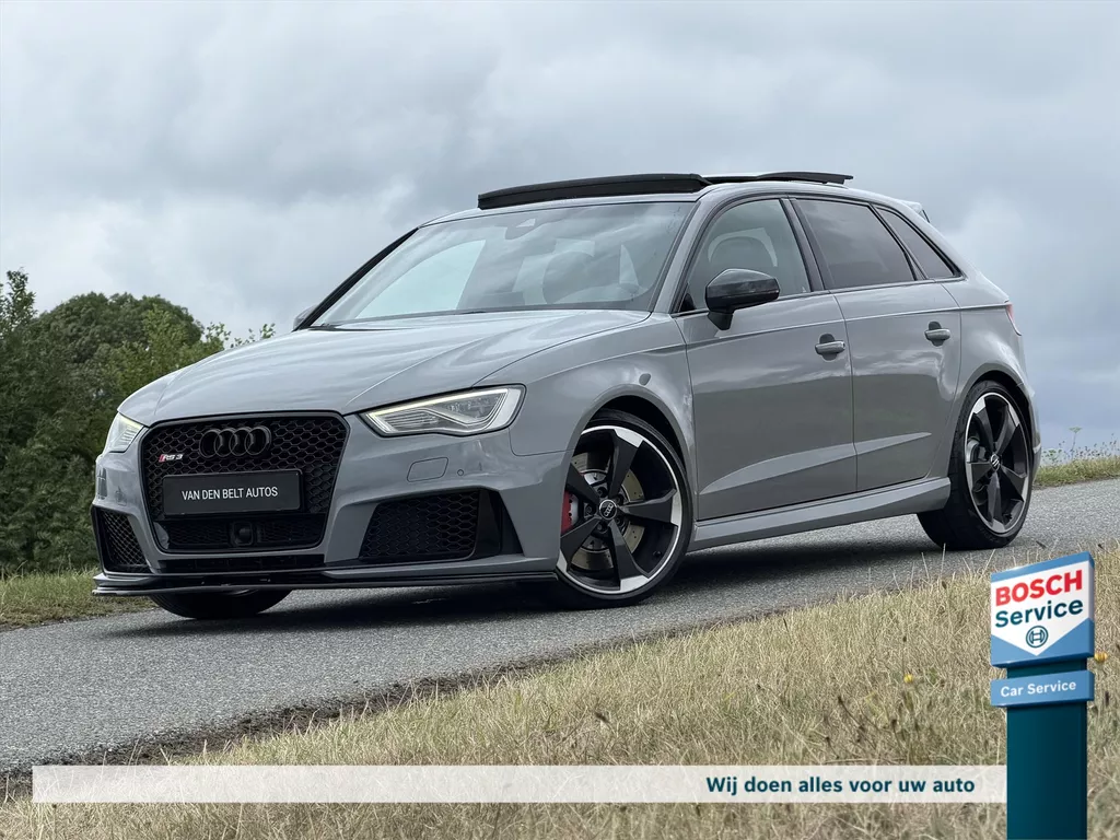 Audi Rs3 2.5 TFSI 420PK Quattro / Pano / Milltek / Maxton / Keyless / B&O / Elektr stoelen / Camera / Alarmsysteem / Led / 19* Rotor / Acc / Dcc