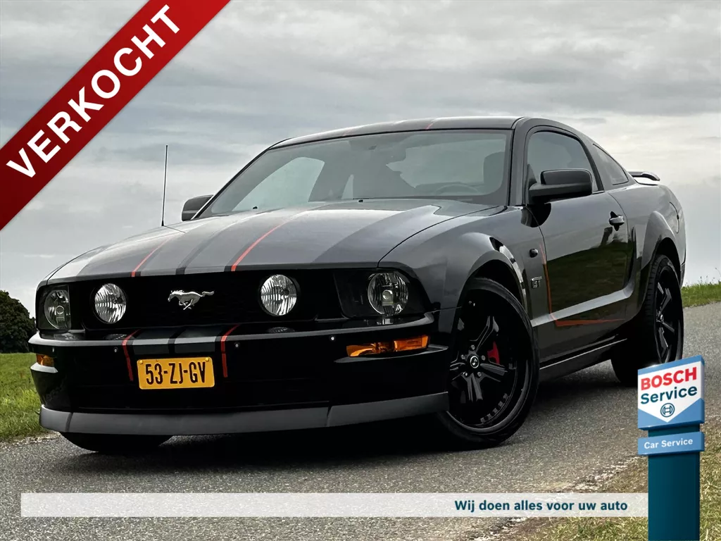 Ford Mustang 4.6 V8 GT / Ford racing uitlaat / Stoelverwarming / Leer / Airco / Automaat /
