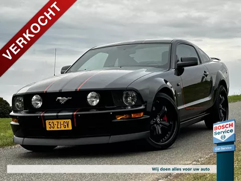 Ford Mustang 4.6 V8 GT / Ford racing uitlaat / Stoelverwarming / Leer / Airco / Automaat /